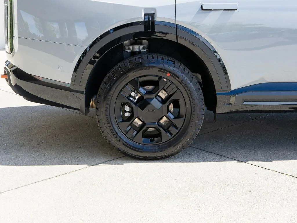 New 2027 Wolf Gray Kia X-PRO SX image 37