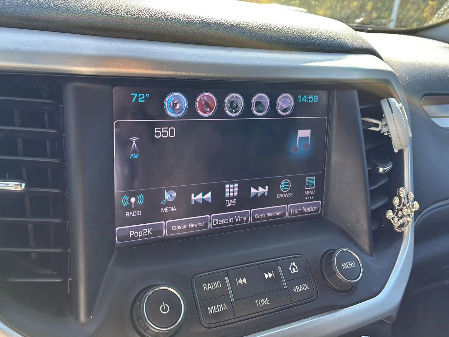 Used 2018 Black Cherry Metallic GMC SLE image 3