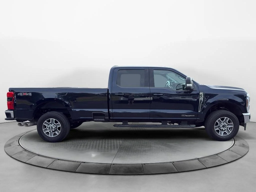 Used 2025 Antimatter Blue Metallic Ford LARIAT image 5