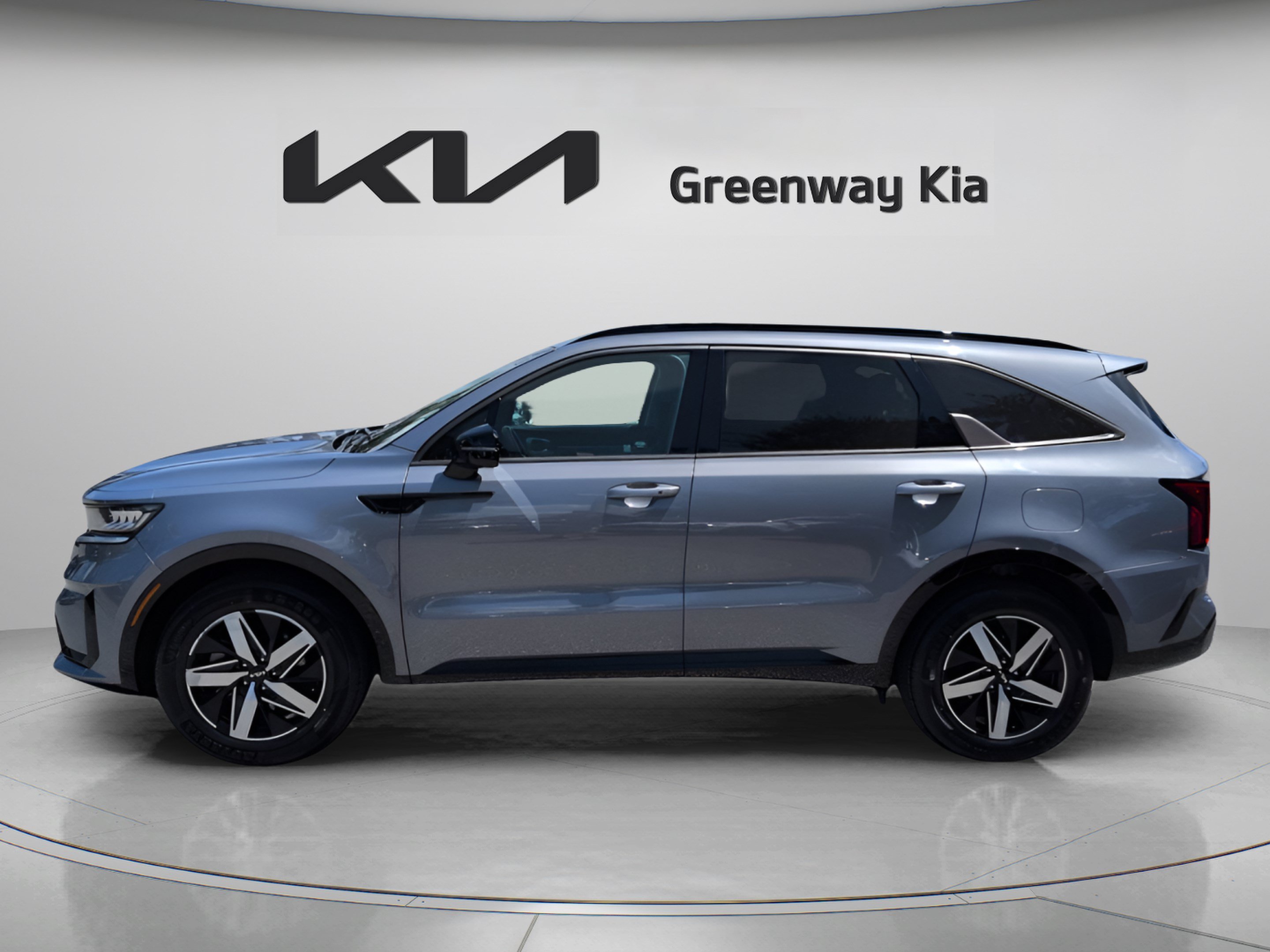 Certified Used 2022 Everlasting Silver Kia S image 9