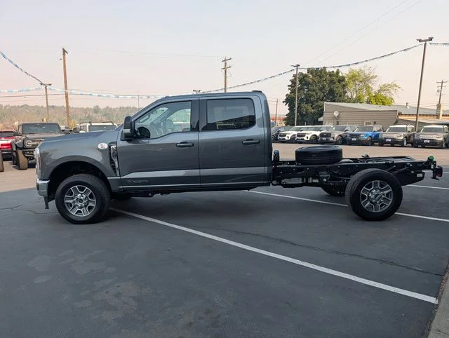 New 2026 Gray Ford Lariat image 6