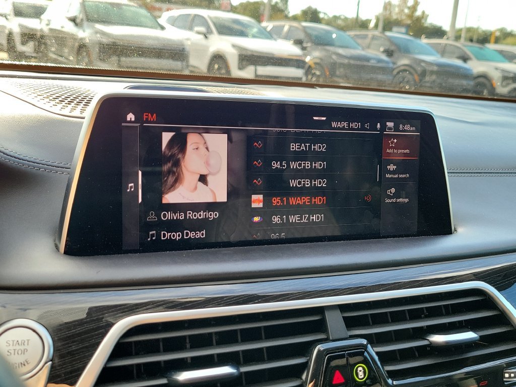 Used 2020 Bemina Gray Amber Effect BMW 750i xDrive image 33