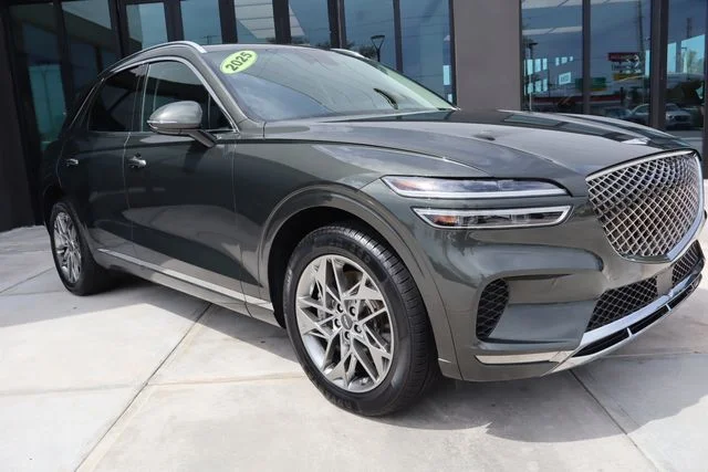 2025 GENESIS GV70