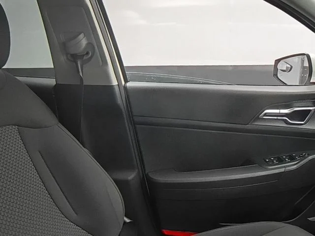 Used 2023 White Kia LX image 34