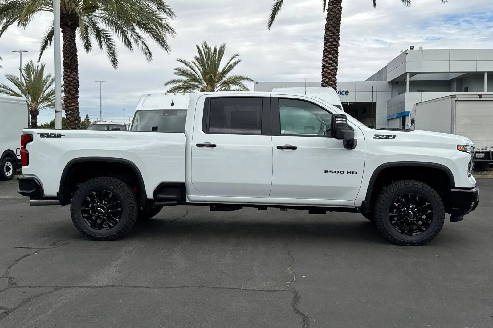 2026 Chevrolet Silverado 2500 HD LT view 2