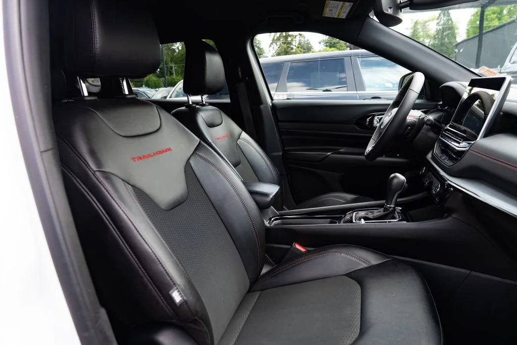 Used 2025 White Jeep Trailhawk image 23