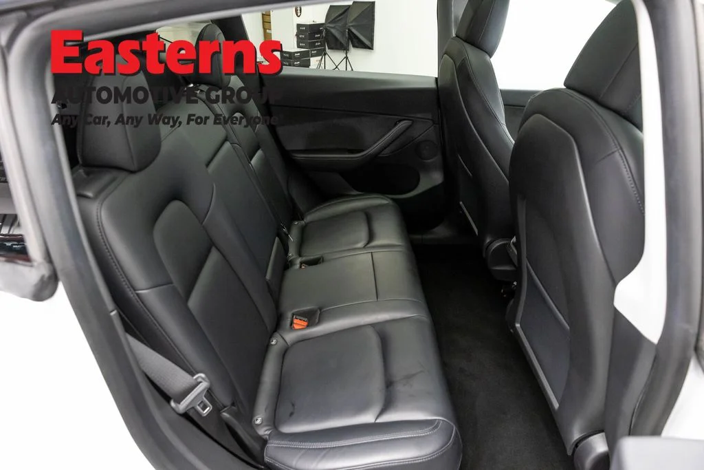 Used 2021 White Tesla Long Range image 19