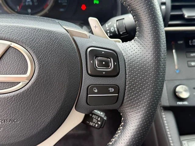 Used 2015 Blue Lexus 350 image 17