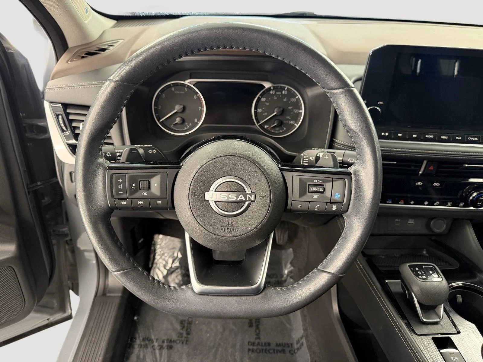 Used 2023 Boulder Gray Pearl Nissan SL image 15