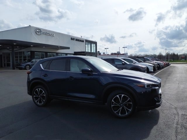 2023 Mazda CX-5 S Premium package