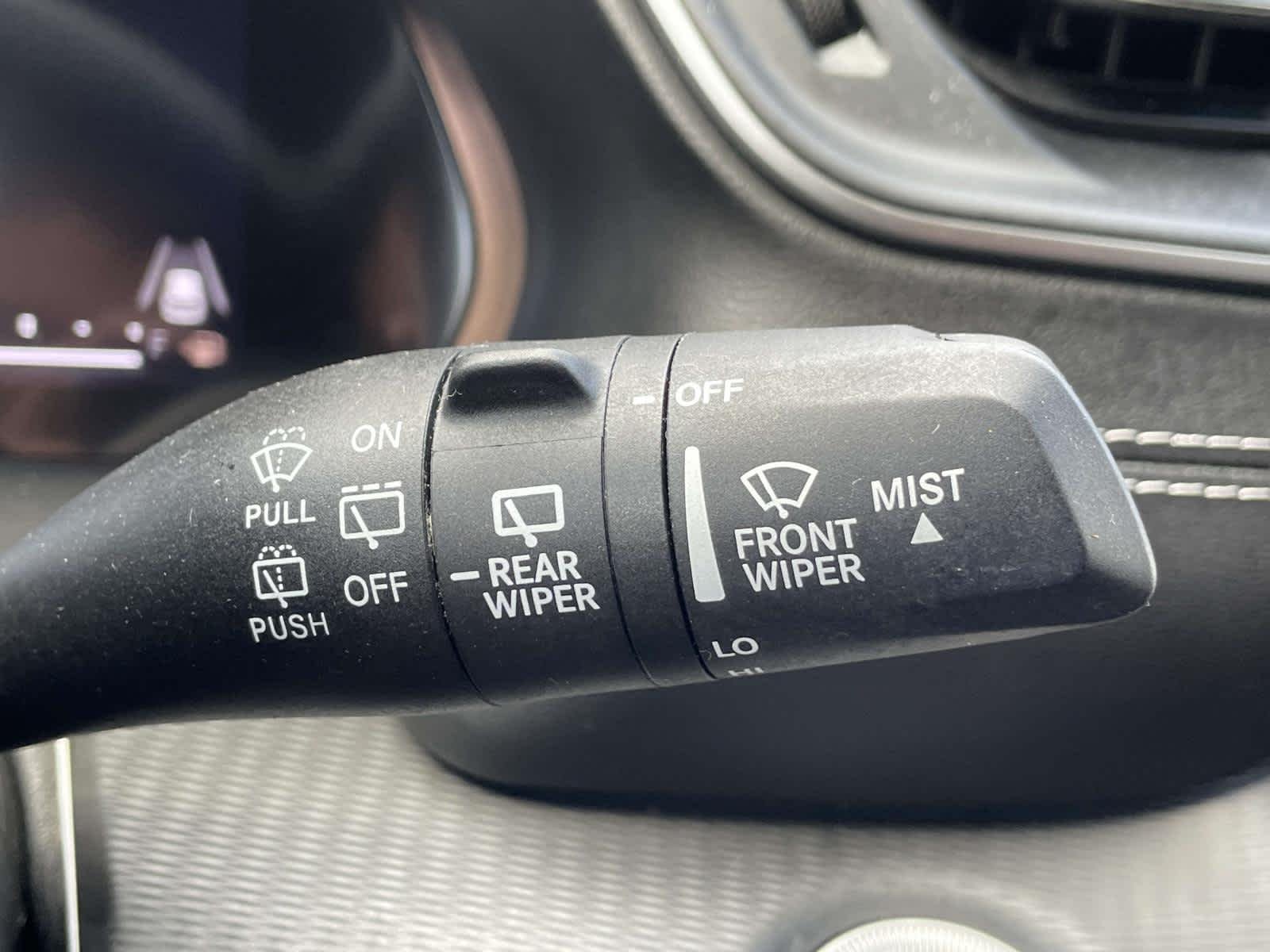 Used 2023 Whi/white Jeep Altitude image 36