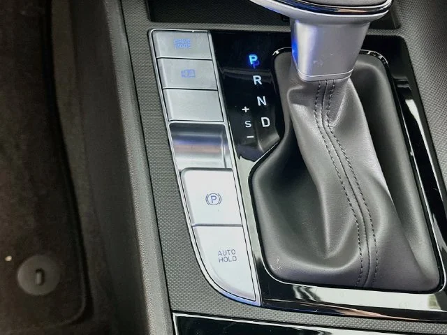 New 2026 Hyundai ELANTRA Limited