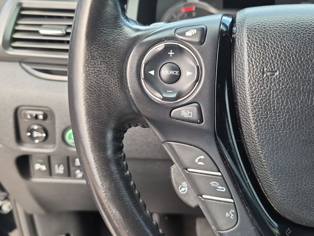Used 2017  Honda Elite image 22