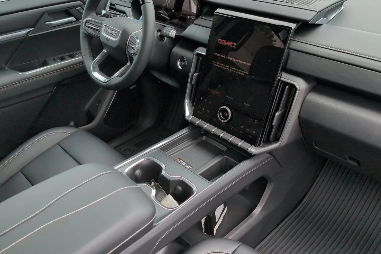2026 GMC Acadia Elevation - Photo 17