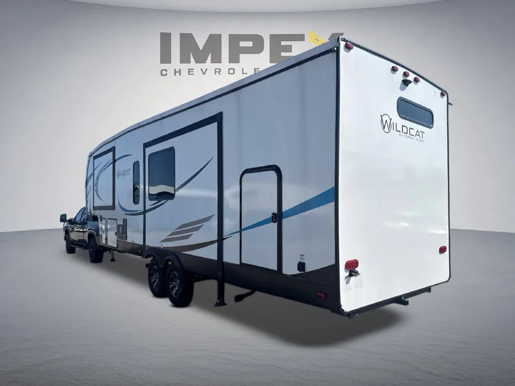 Used 2022  FOREST RIVER  image 3
