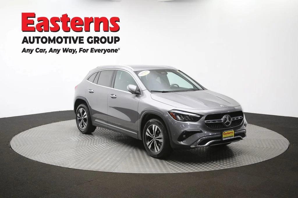 Used 2025 Gray Mercedes-Benz GLA 250 image 46