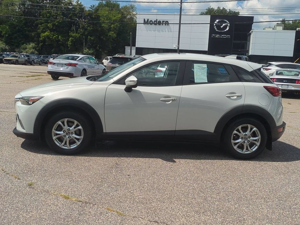 Used 2016 White Mazda Touring image 7