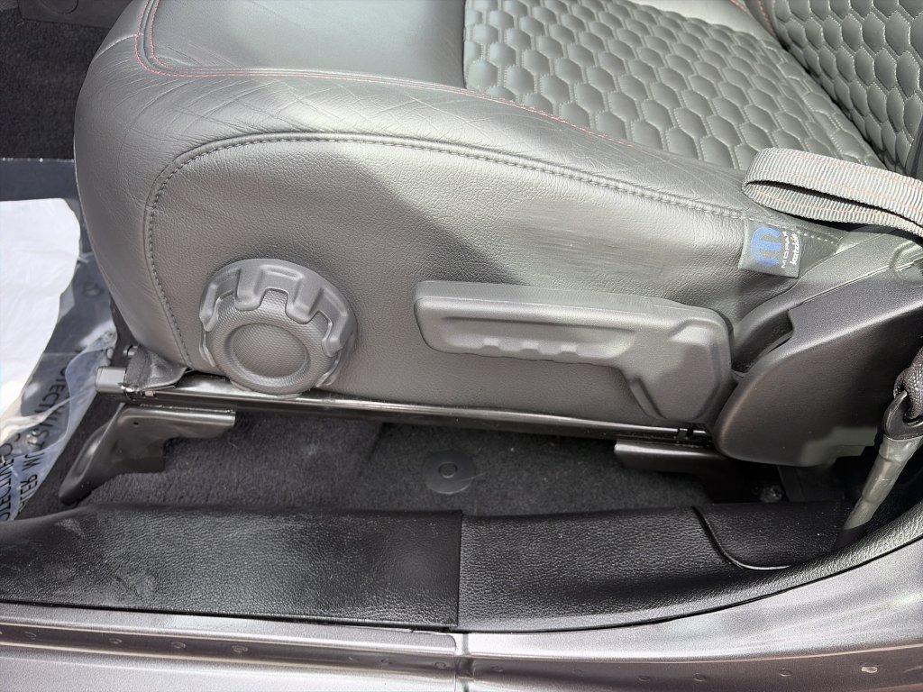 Used 2023 Gray Jeep Rubicon image 11