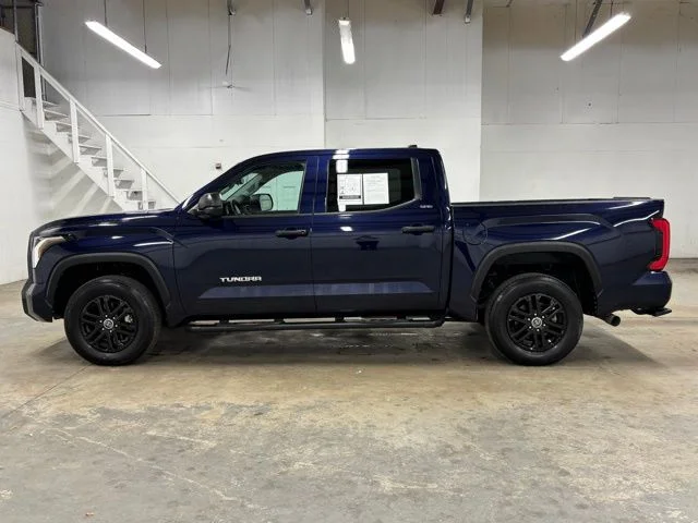 Used 2024  Toyota SR5 image 4