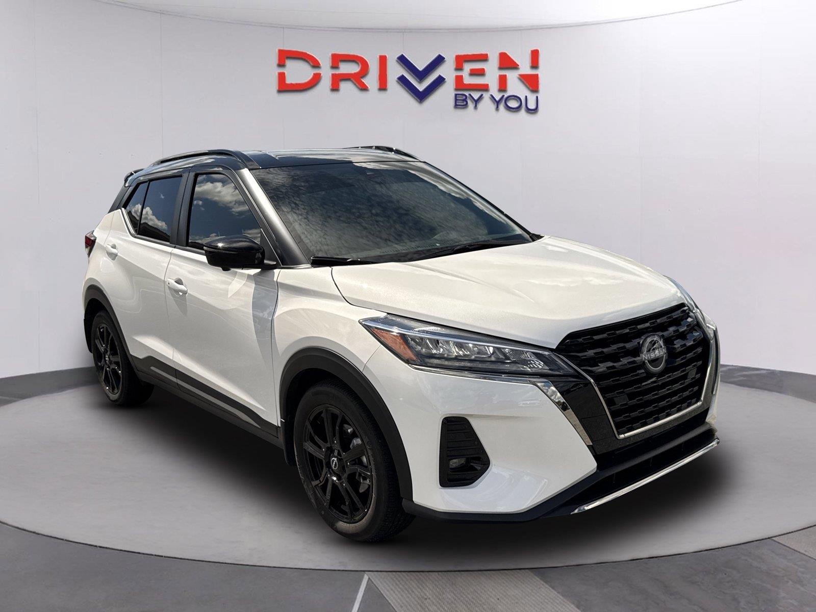 2023 Nissan Kicks