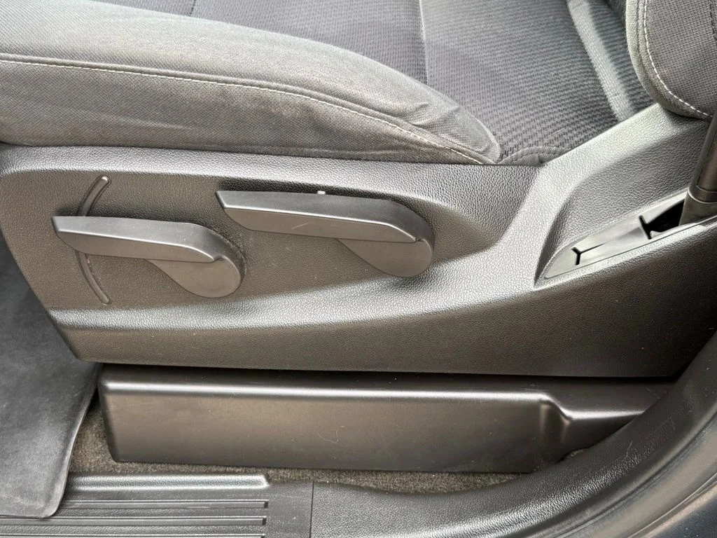 Used 2018 Graphite Metallic Chevrolet LT image 23