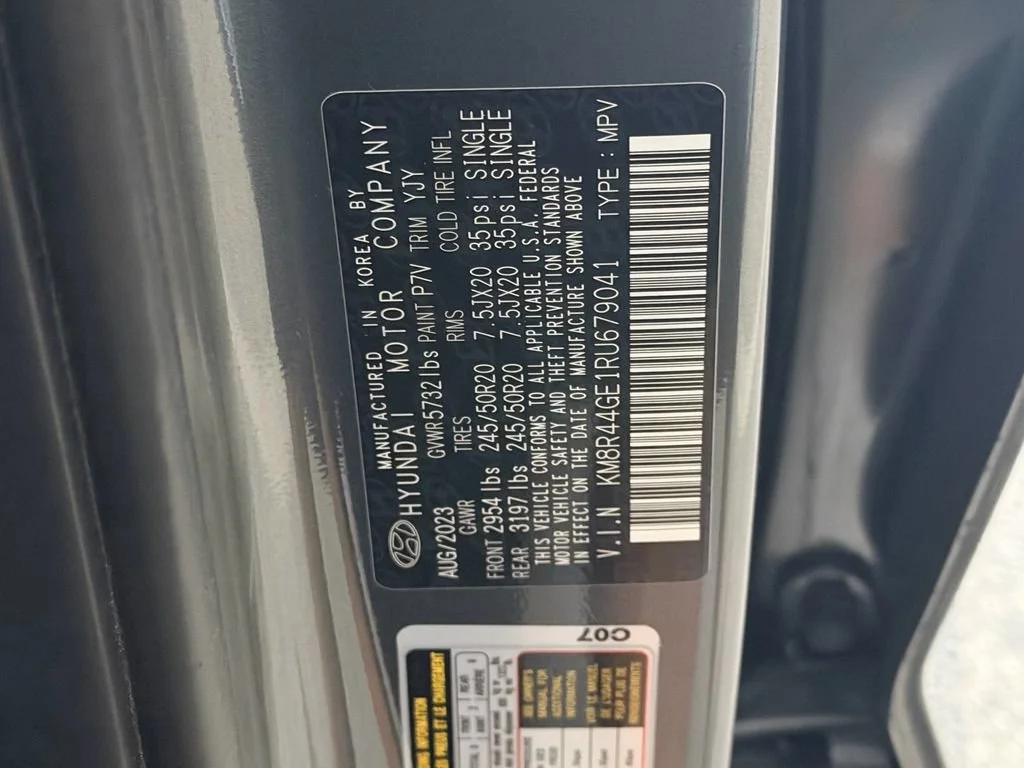 Used 2024 Gray Hyundai SEL 8P image 24