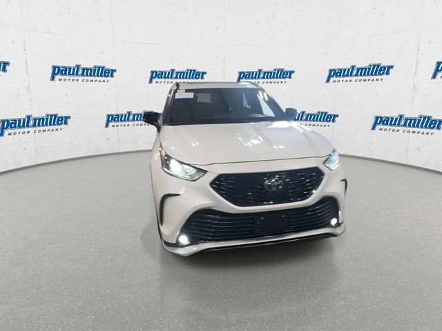 Certified Used 2023 Pearl Toyota XSE image 3