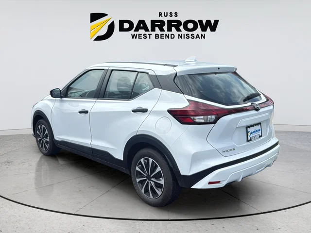 Certified Used 2024 White Nissan S image 3