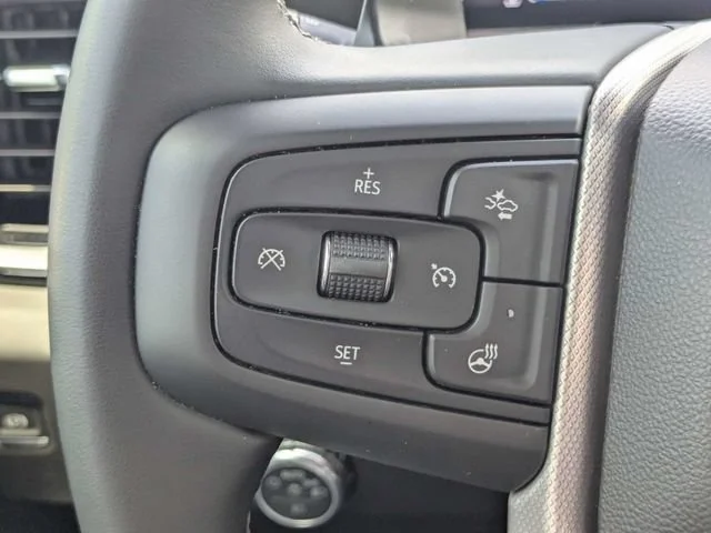 Used 2025 Onyx Black GMC Denali image 26