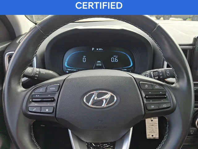 Used 2023 Green Hyundai SEL image 25