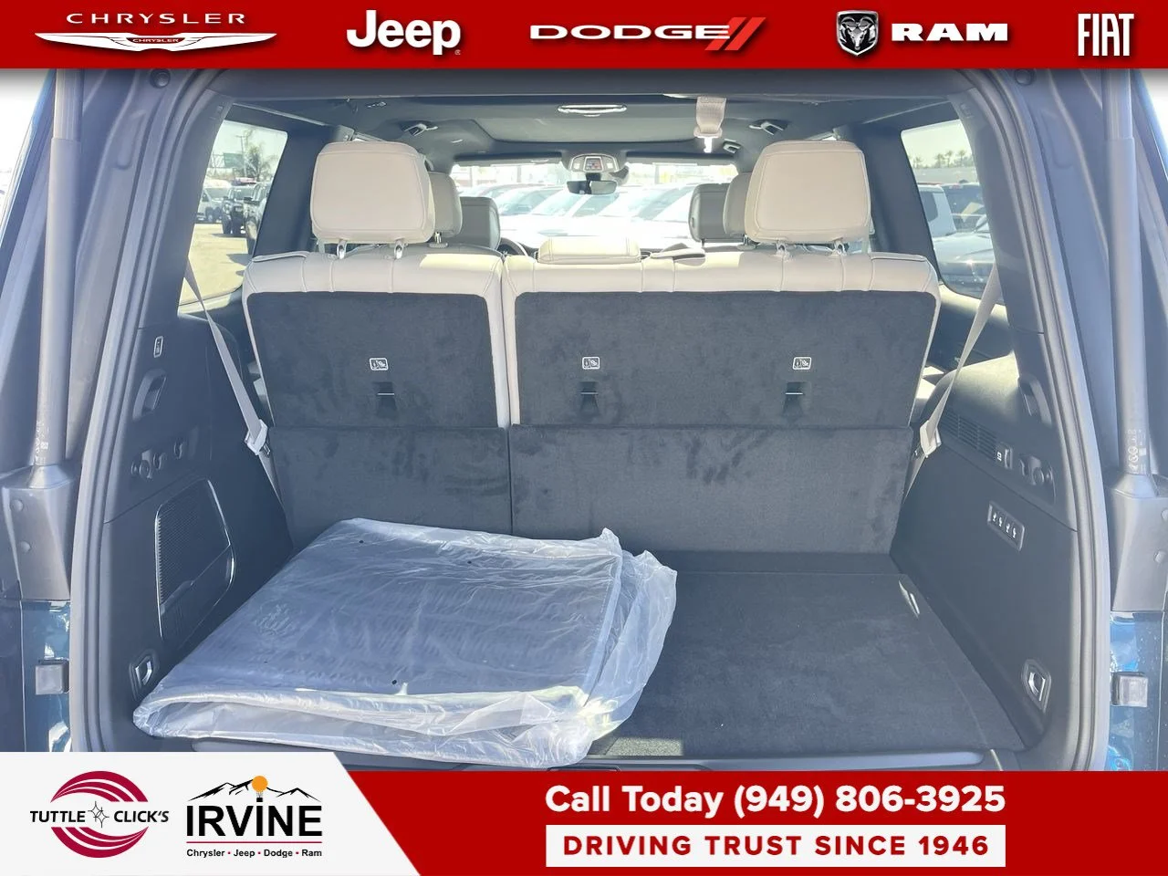 New 2026 Fathom Blue Pearl-Coat Exterior Paint Jeep Limited Reserve image 33