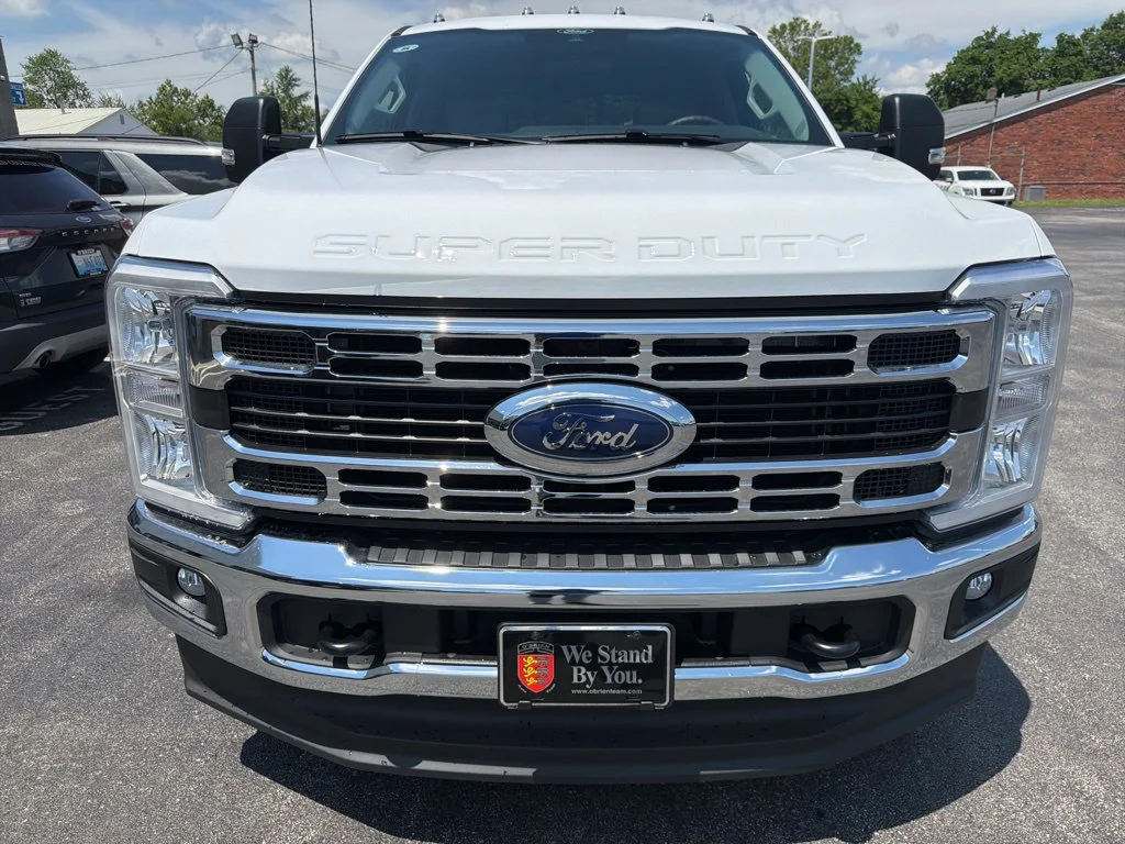 New 2026 Oxford White Ford F-350® XL image 7