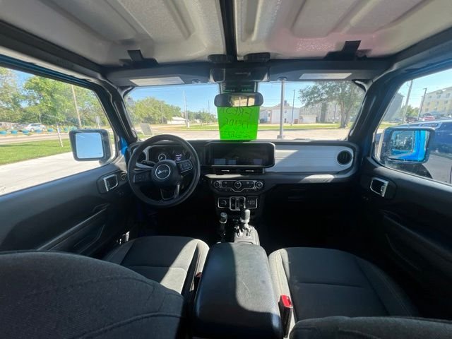 Certified Used 2024 Blue Jeep Sport S image 13