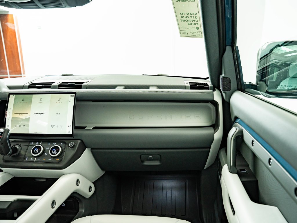New 2026 Tasman Blue Land Rover X-Dynamic SE image 46