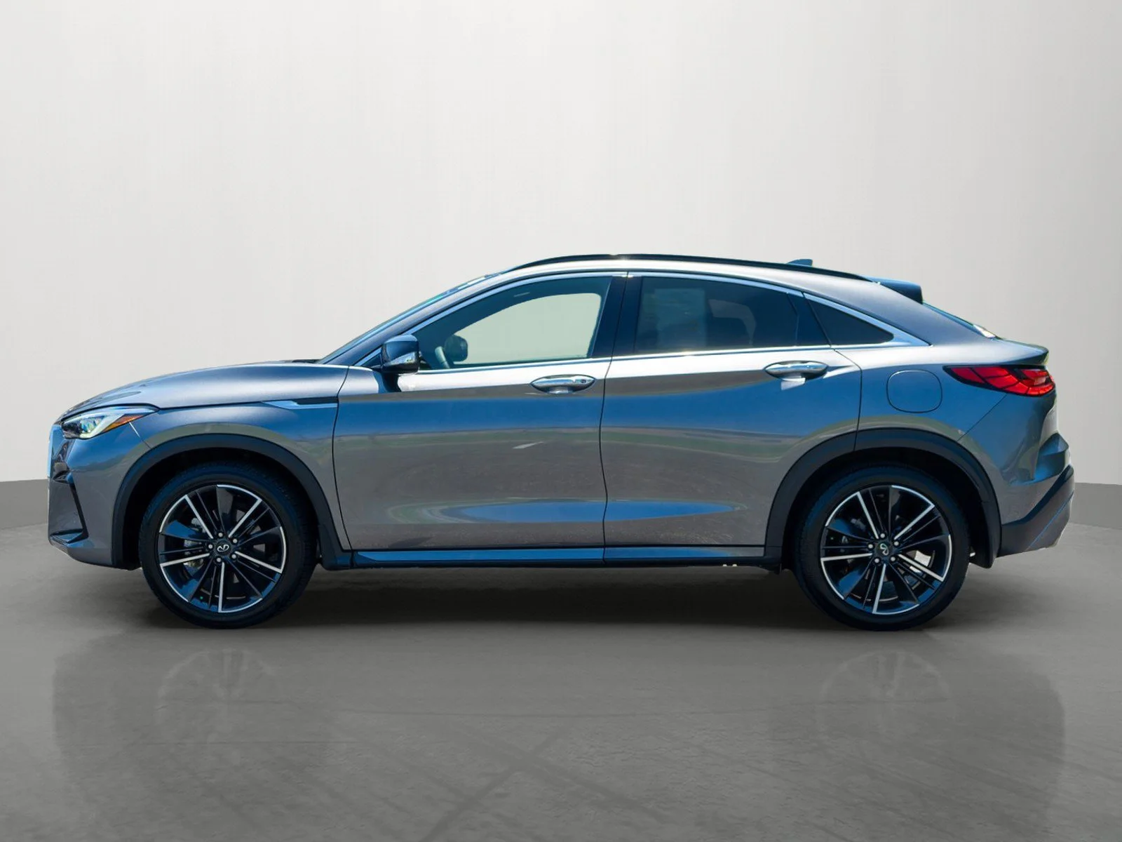 Used 2023 Graphite Shadow INFINITI SENSORY image 4