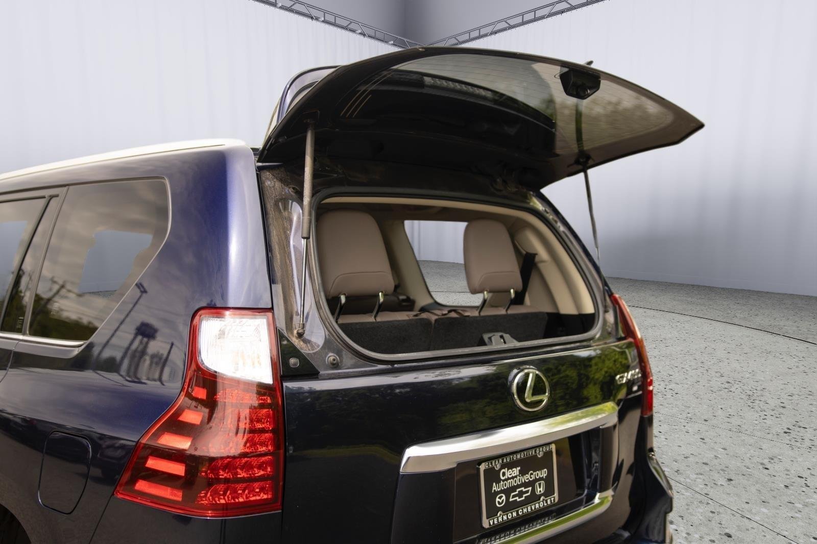 Used 2022 Blue Lexus GX 460 Premium image 34