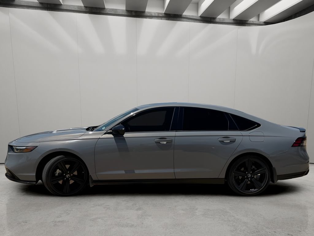 Used 2024 Urban Gray Pearl Honda Sport-L image 2