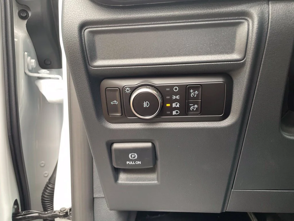 New 2026 OXFORD WHITE Ford STX image 14