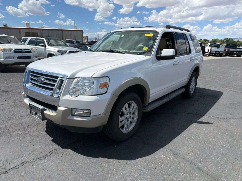 Used 2010  Ford Eddie Bauer image 8