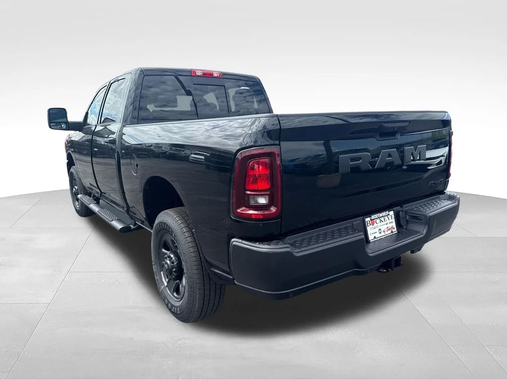 New 2026 Diamond Black Crystal Pearl-Coat Exterior Paint RAM TRADESMAN image 5