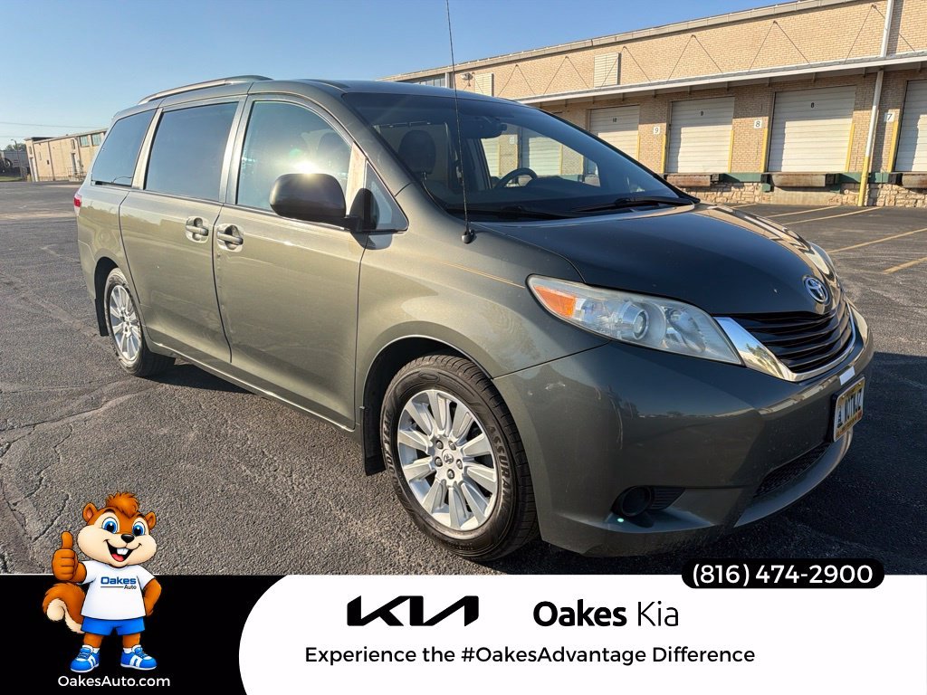 2012 Toyota Sienna