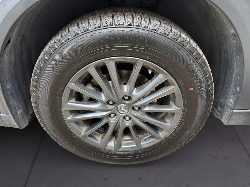 Used 2020 White Mazda Touring image 9