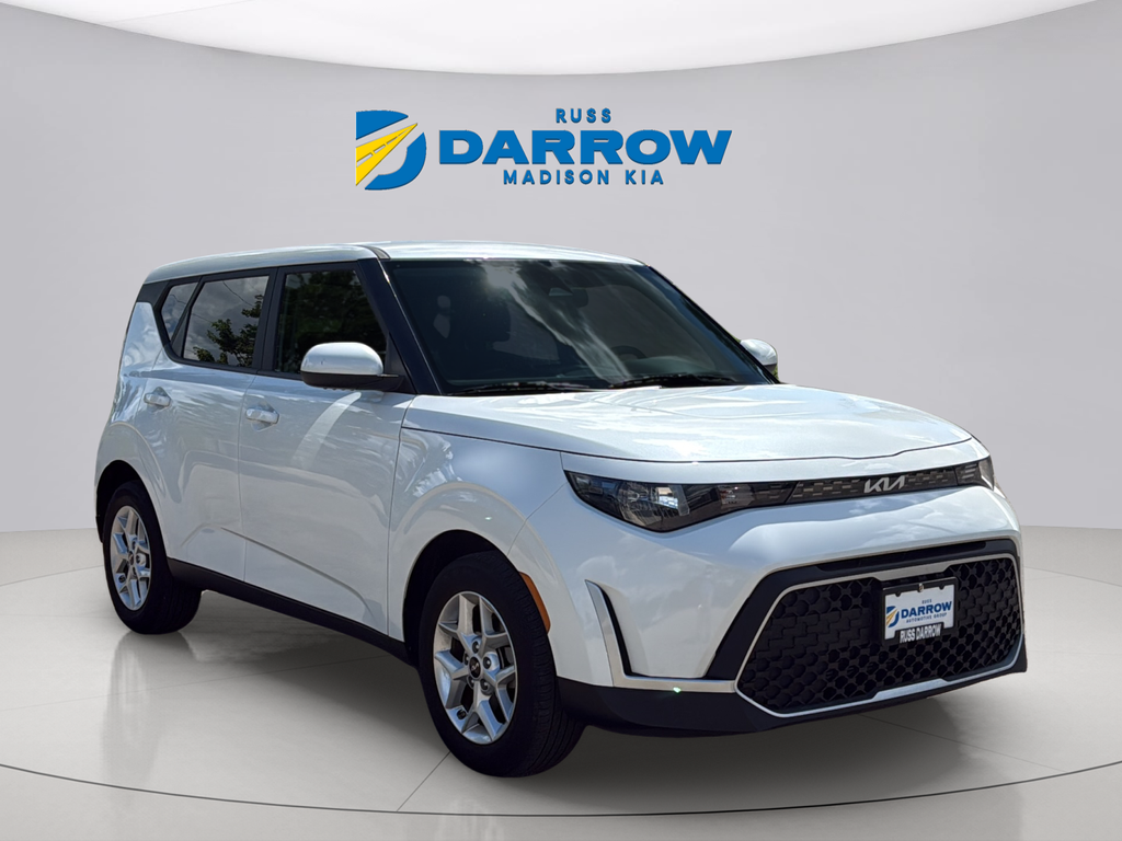 Used 2023 Snow White Pearl Kia LX image 7