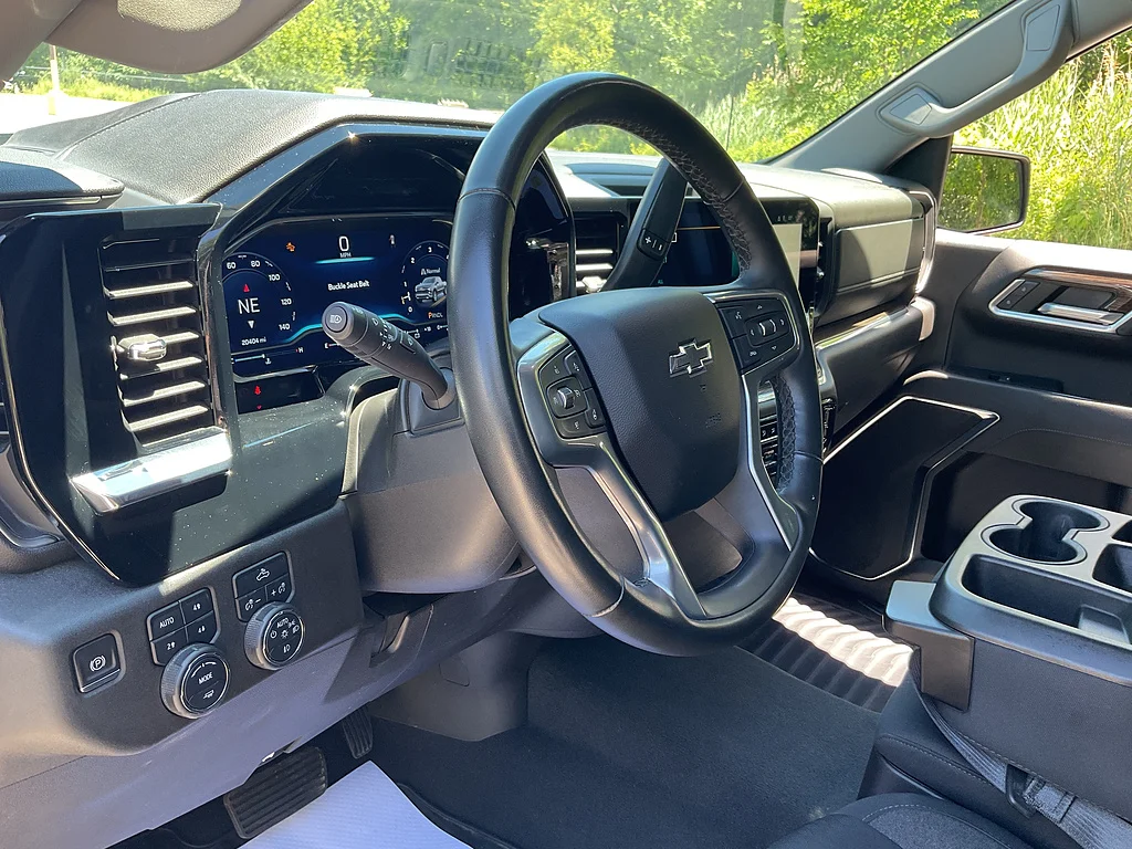 Used 2023 Black Chevrolet RST image 10