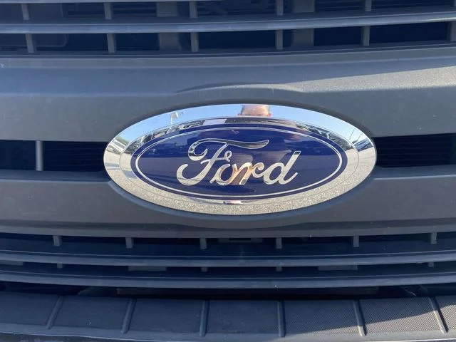 Used 2017 White Ford XL image 10