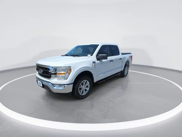 Used 2022 White Ford XLT image 4