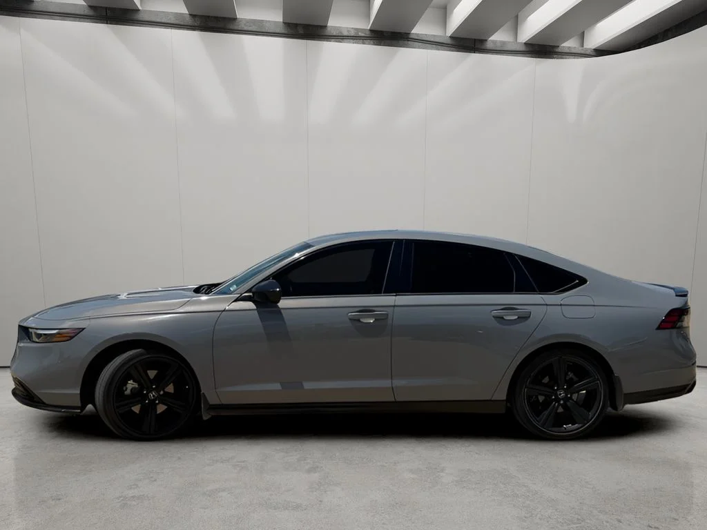 Used 2024 Urban Gray Pearl Honda Sport-L image 2