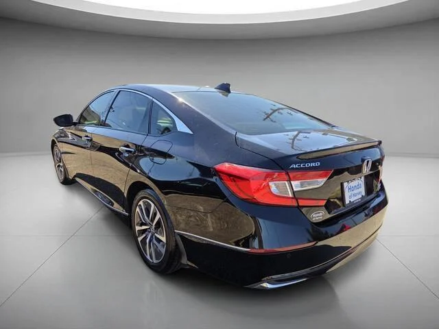 Used 2019 Crystal Black Pearl Honda Touring image 3