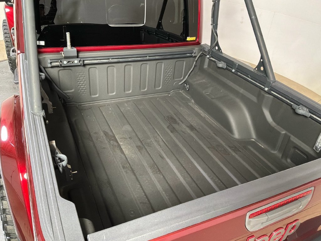 Certified Used 2021 Red Jeep Rubicon image 19