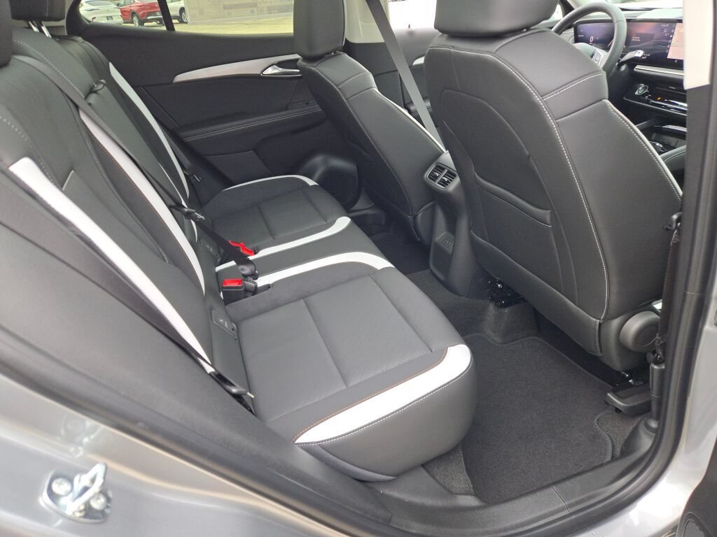 2026 Buick Envision Sport Touring - Photo 10